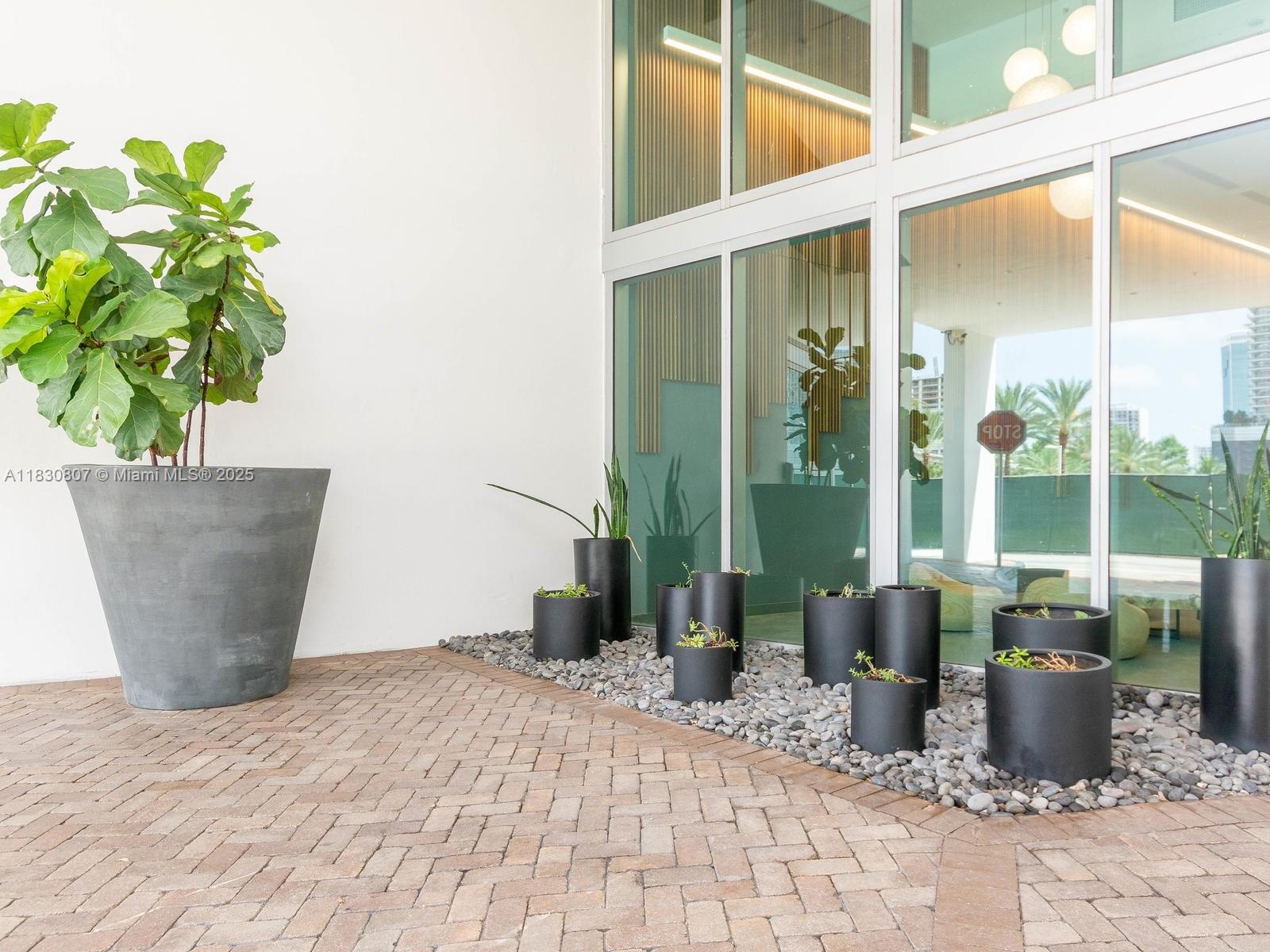 350 S MIAMI Ave #3510, Miami FL 33130