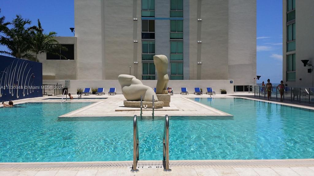 325 S Biscayne Blvd #4319, Miami FL 33131