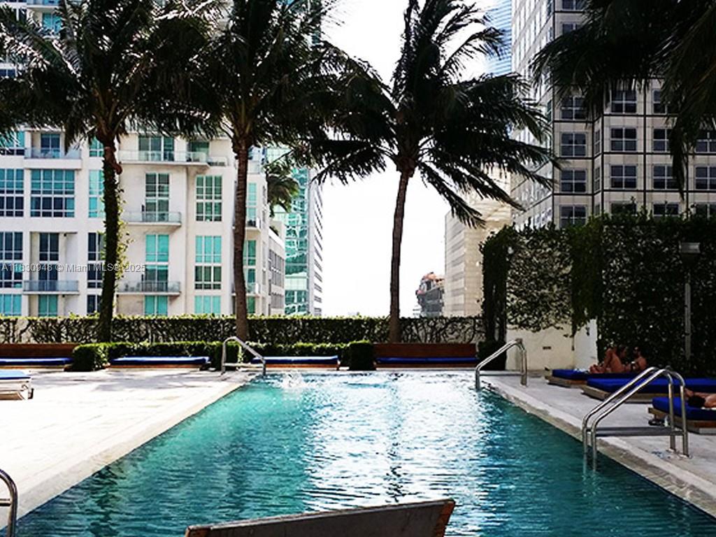 325 S Biscayne Blvd #4319, Miami FL 33131