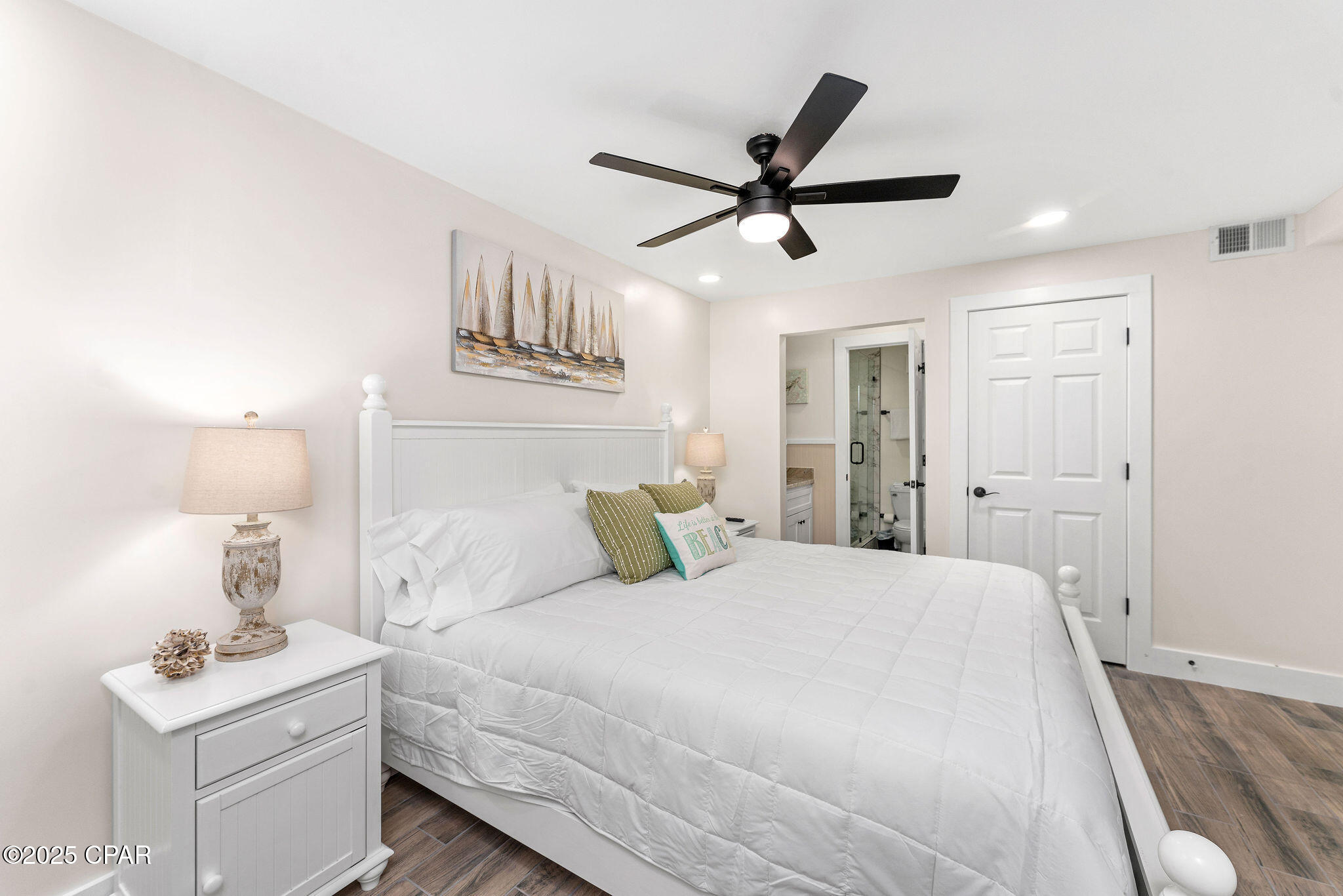 Image 6 For 8743 Thomas Drive 1109