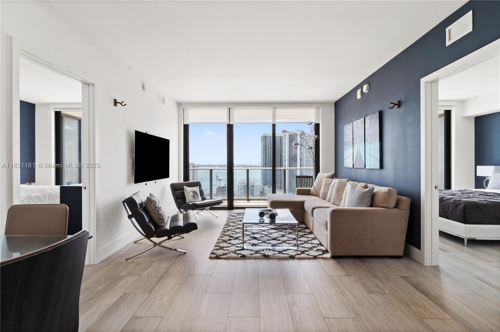 Apartamento para Alugar em Miami, FL