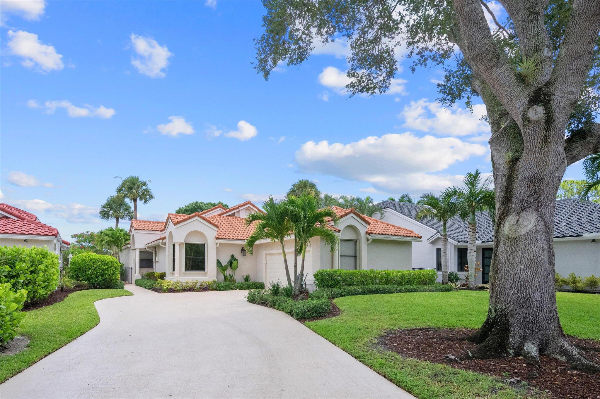 9453 E Fairway Terrace