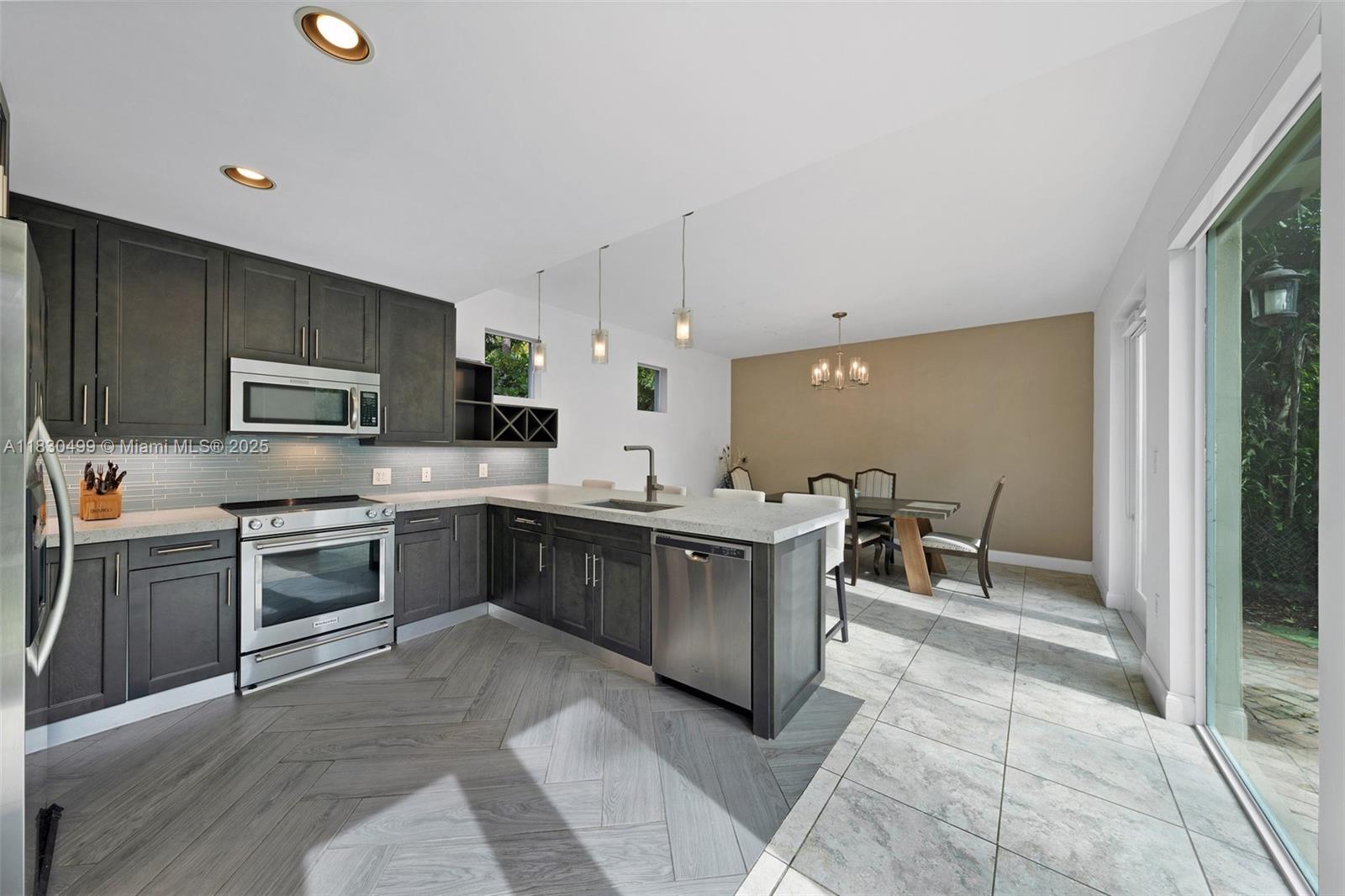 440 Rosaro Ave, Coral Gables, Florida image 7