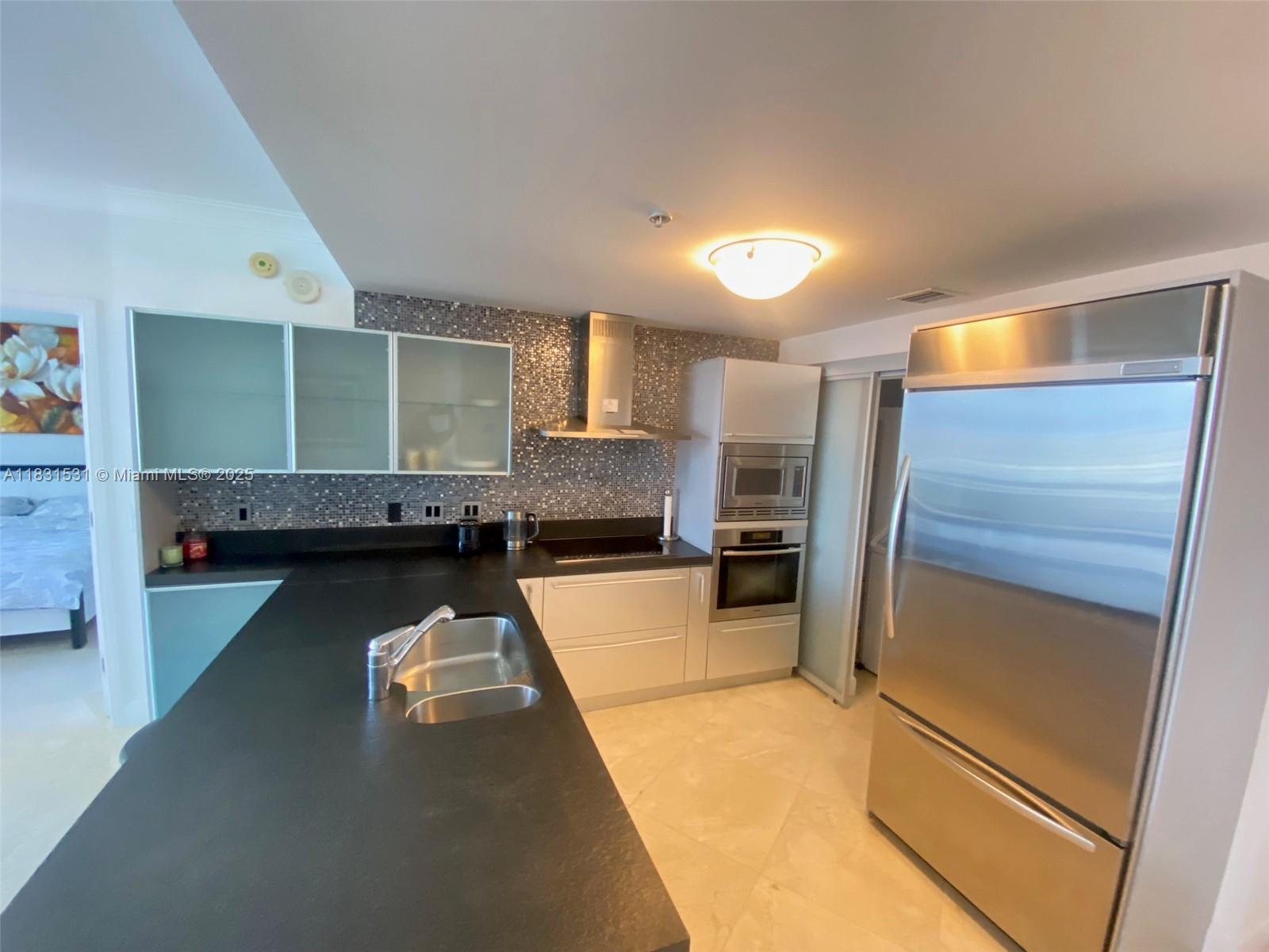 18201 Collins Ave #1708, Sunny Isles Beach FL 33160