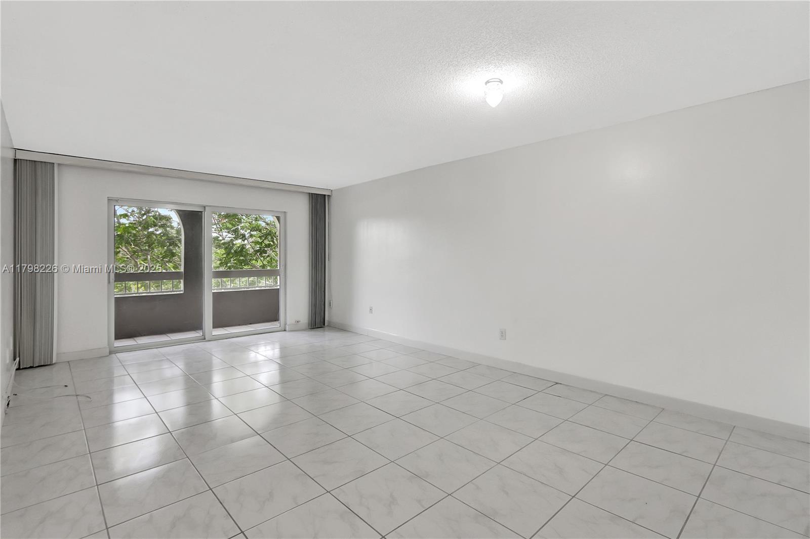 7860 Camino Real L-407