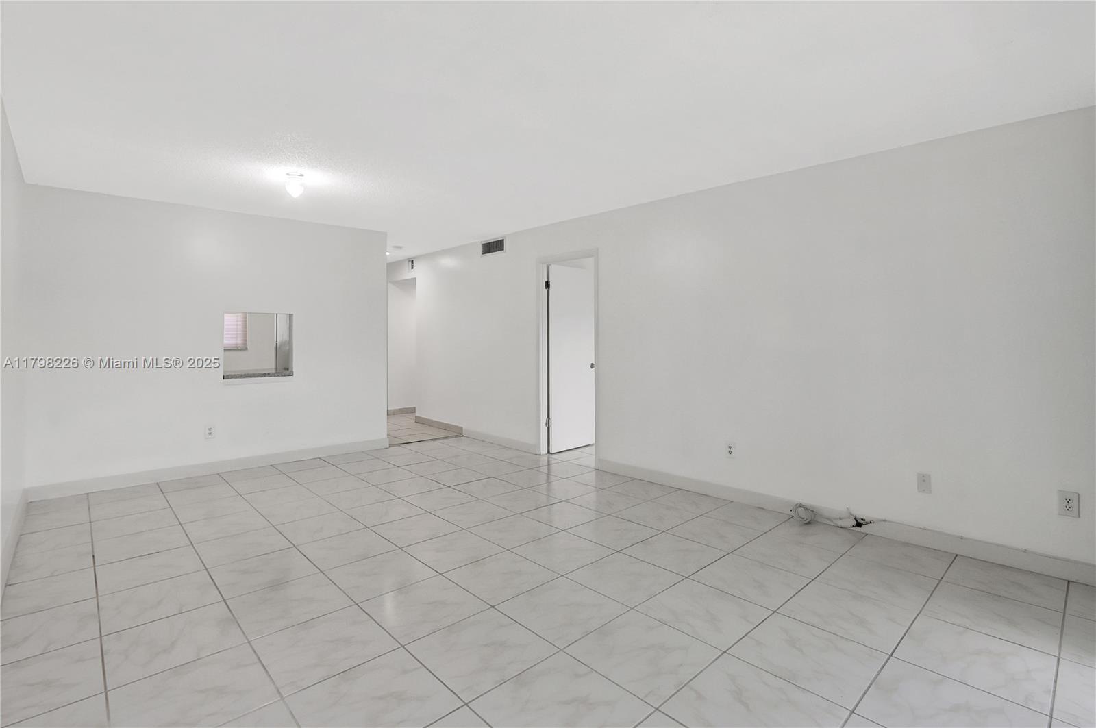 7860 Camino Real L-407