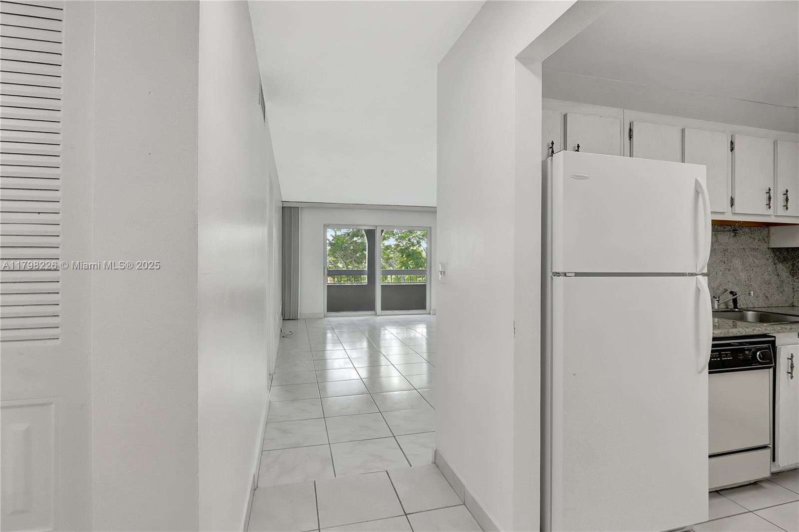 7860 Camino Real L-407