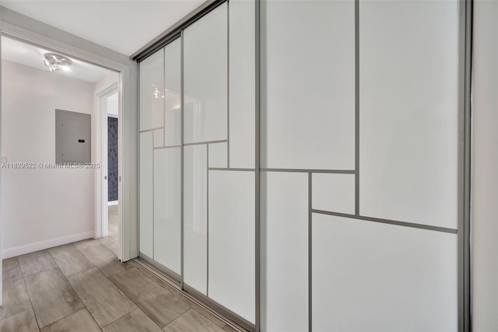 55 SW 9th St #3908, Miami FL 33130