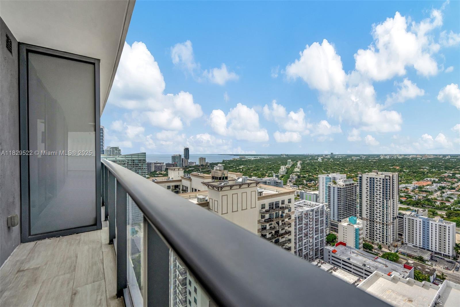 55 SW 9th St #3908, Miami FL 33130