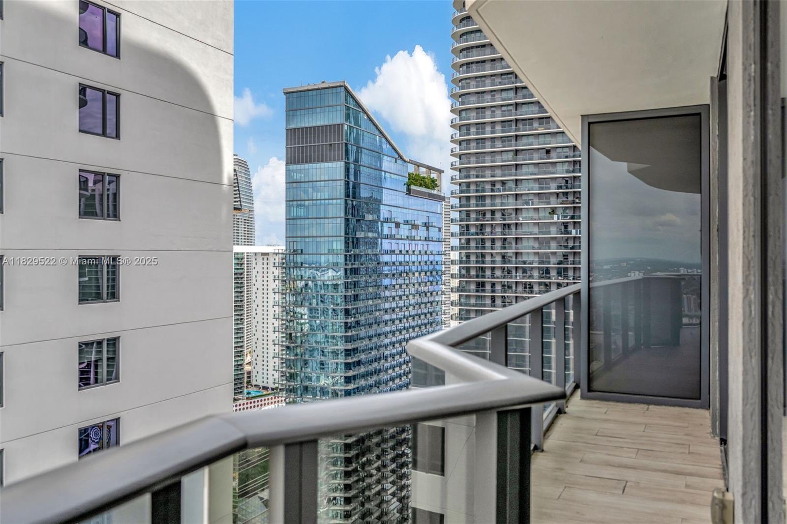 55 SW 9th St #3908, Miami FL 33130