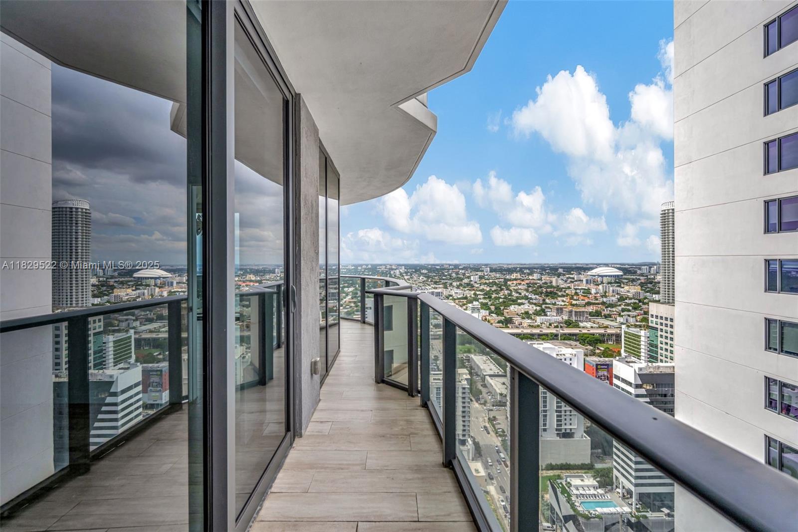 55 SW 9th St #3908, Miami FL 33130