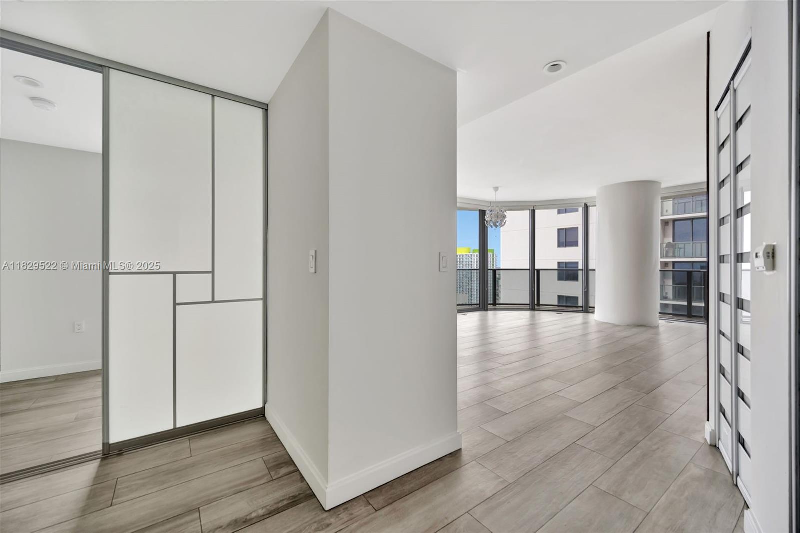 55 SW 9th St #3908, Miami FL 33130