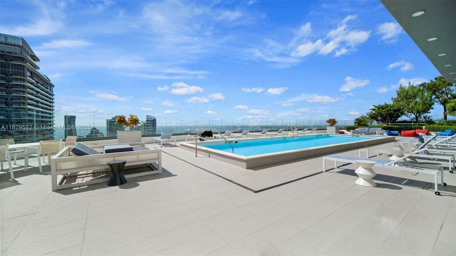 55 SW 9th St #3908, Miami FL 33130