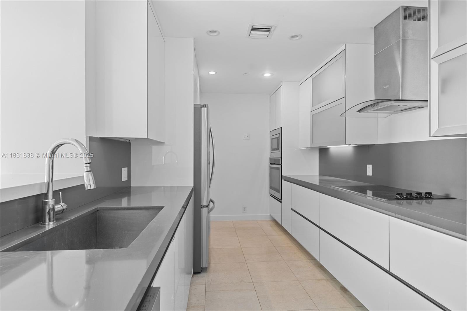 251 Crandon Blvd #505, Key Biscayne FL 33149