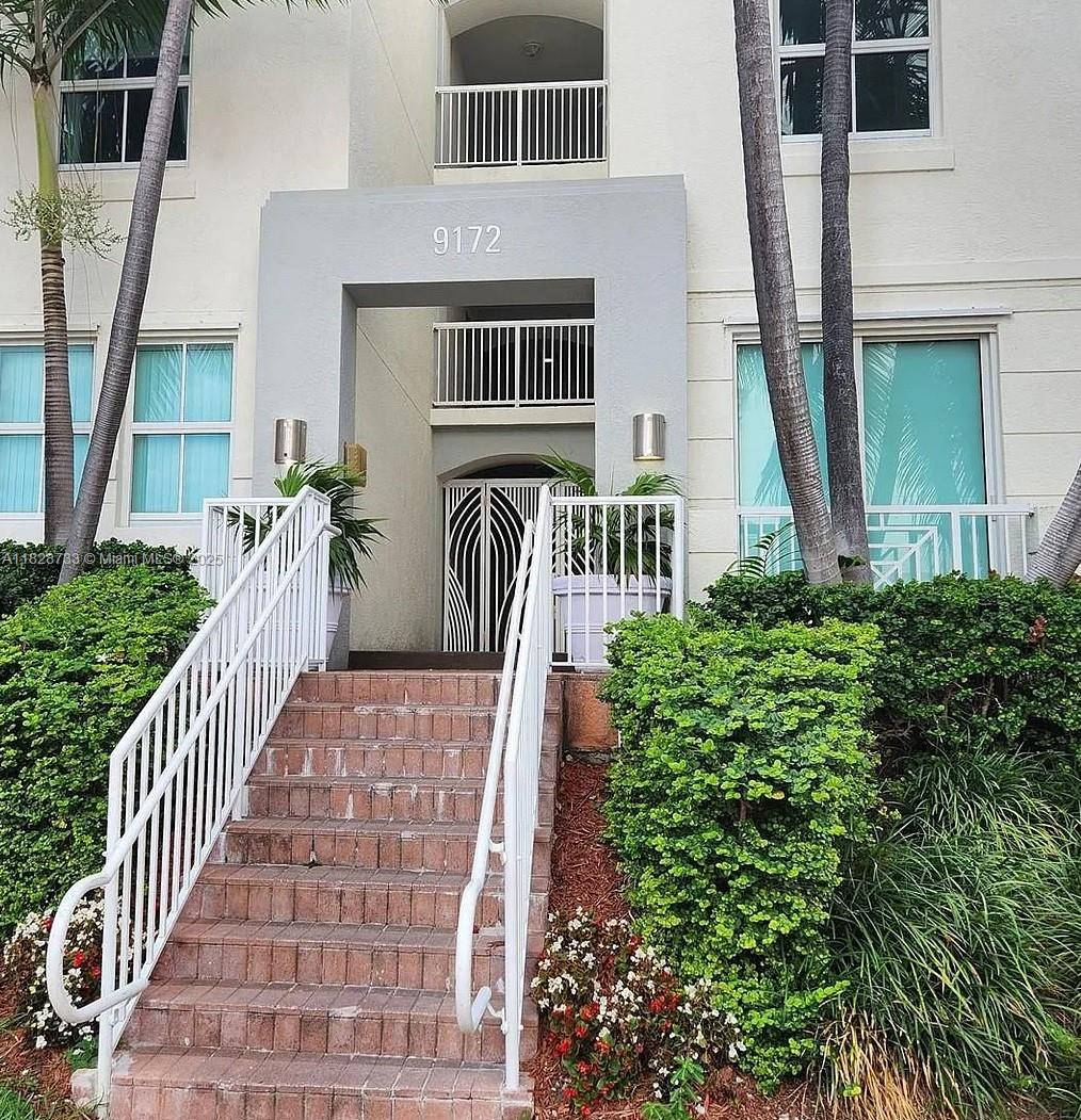 The Waverly At Surfside B