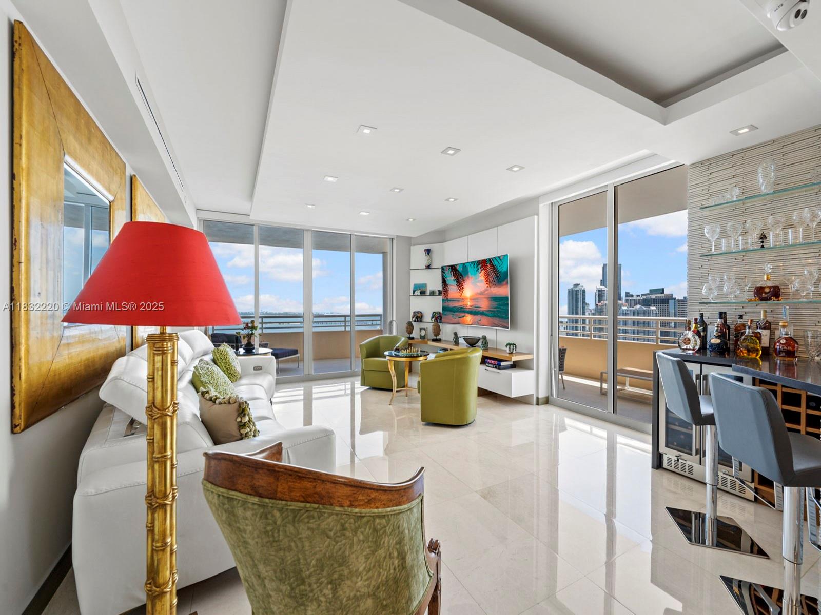 808 Brickell Key Dr #3208, Miami FL 33131