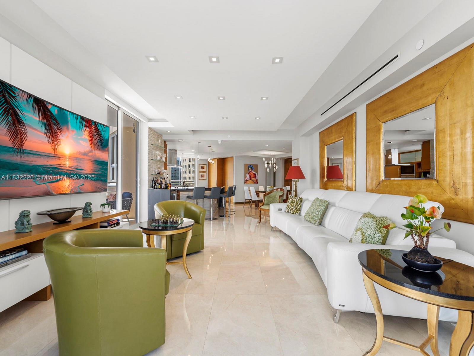 808 Brickell Key Dr #3208, Miami FL 33131