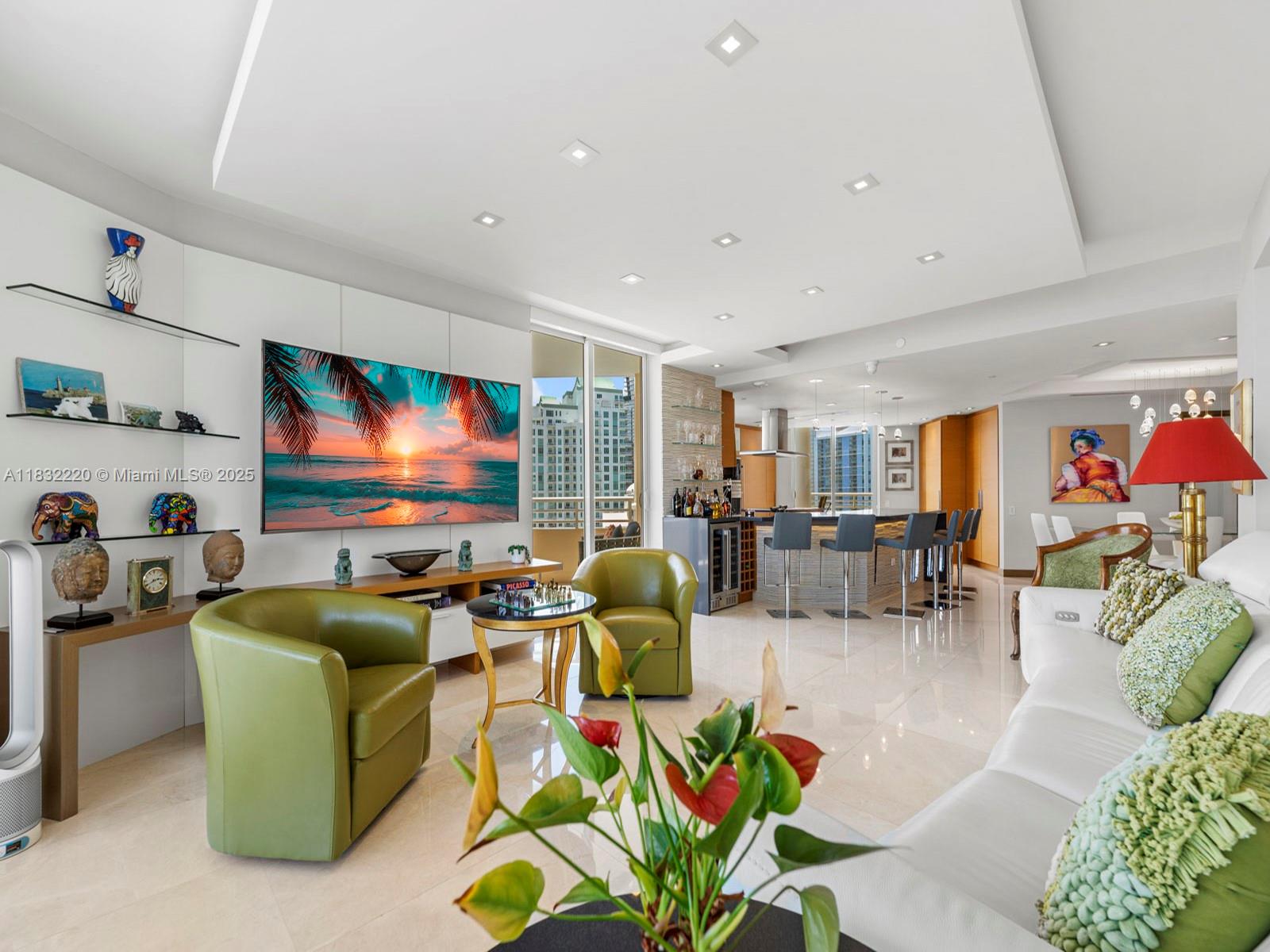 808 Brickell Key Dr #3208, Miami FL 33131