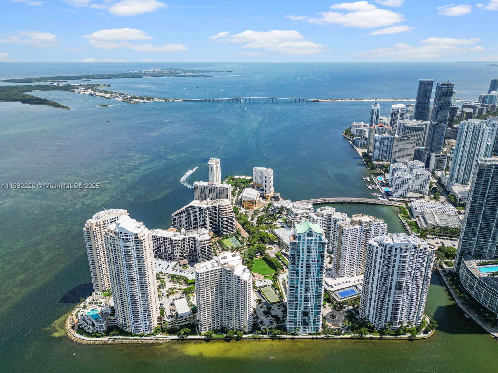 808 Brickell Key Dr #3208, Miami FL 33131