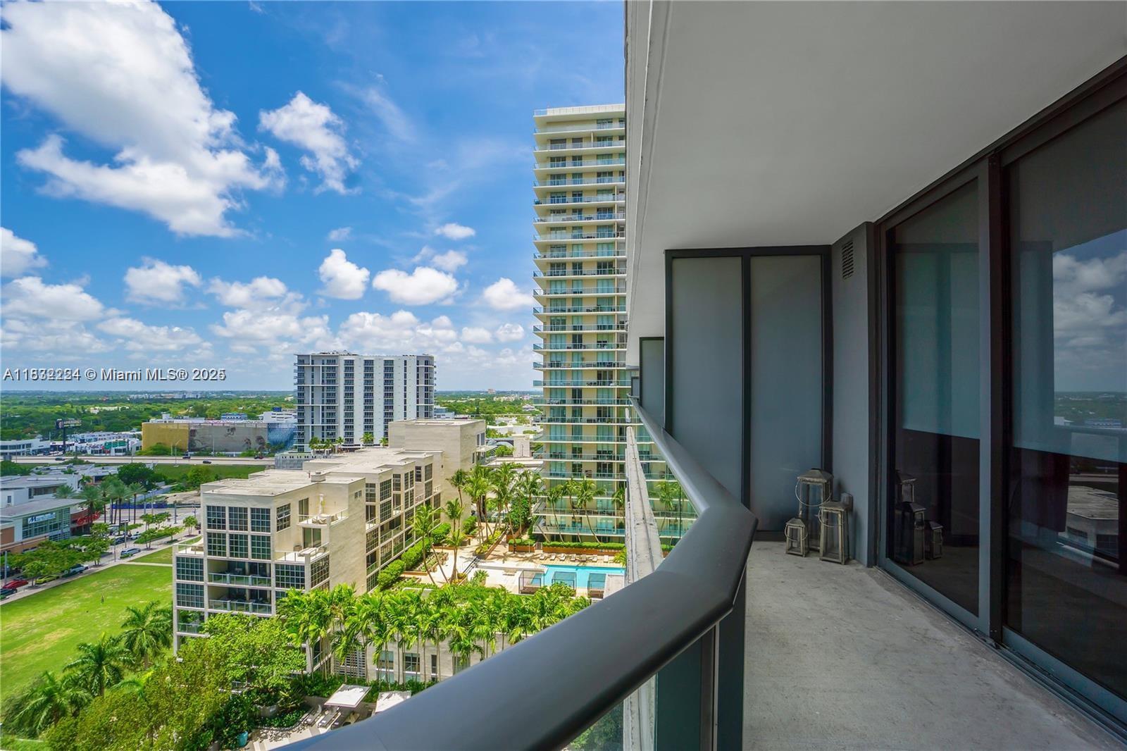 121 NE 34th St #1614, Miami FL 33137