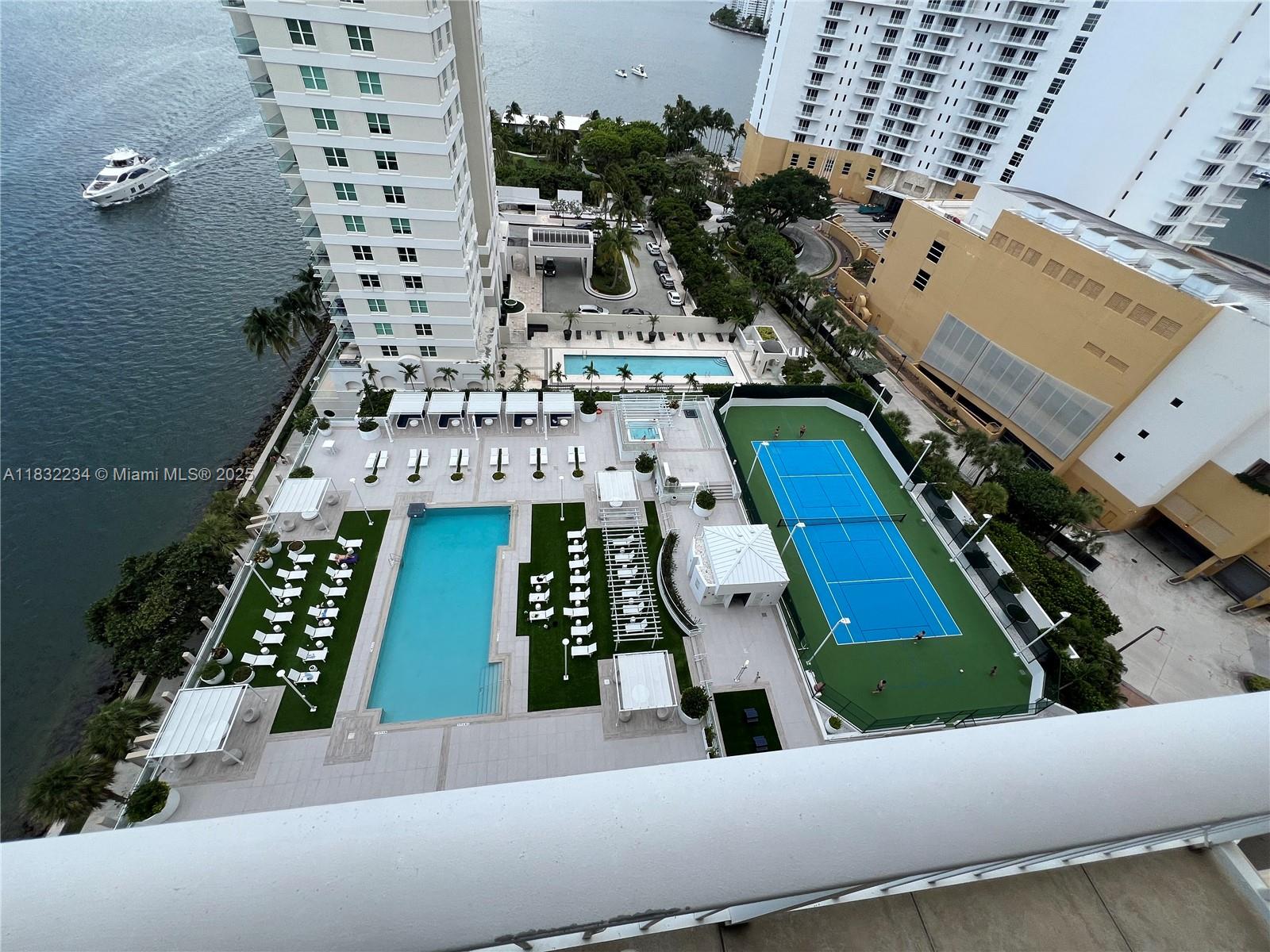 770 Claughton Island Dr #1812, Miami FL 33131