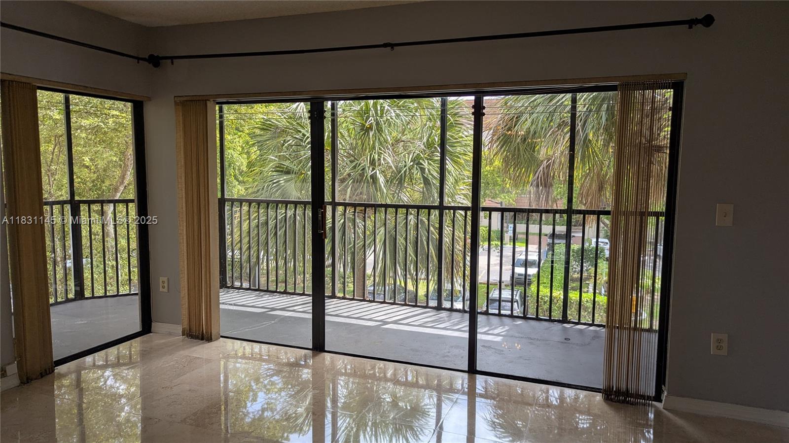 Summertree Vilg Calif CL