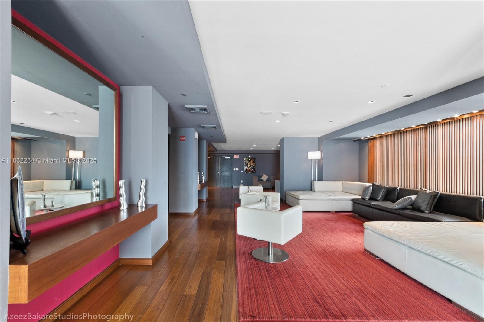 325 S Biscayne Blvd #1920, Miami FL 33131