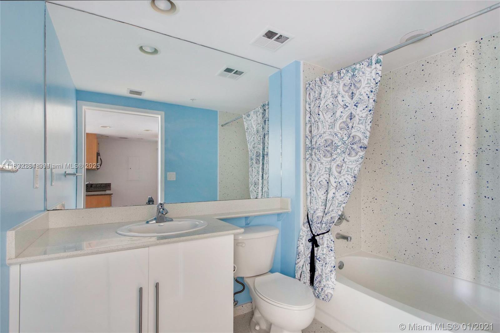 325 S Biscayne Blvd #1920, Miami FL 33131