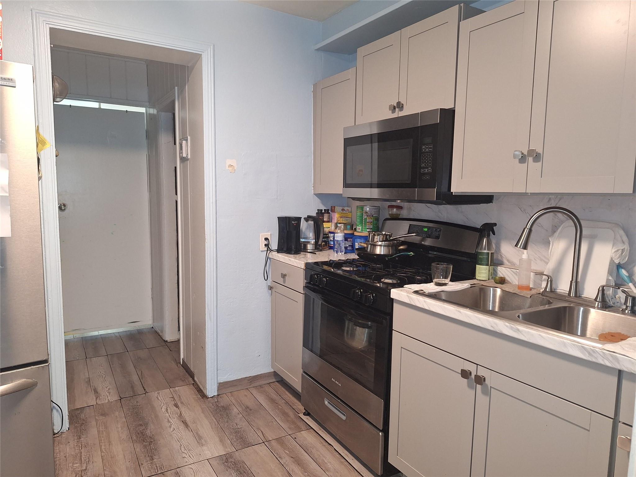 Photo 6 of home located at 2119 Plunkett St, Hollywood FL