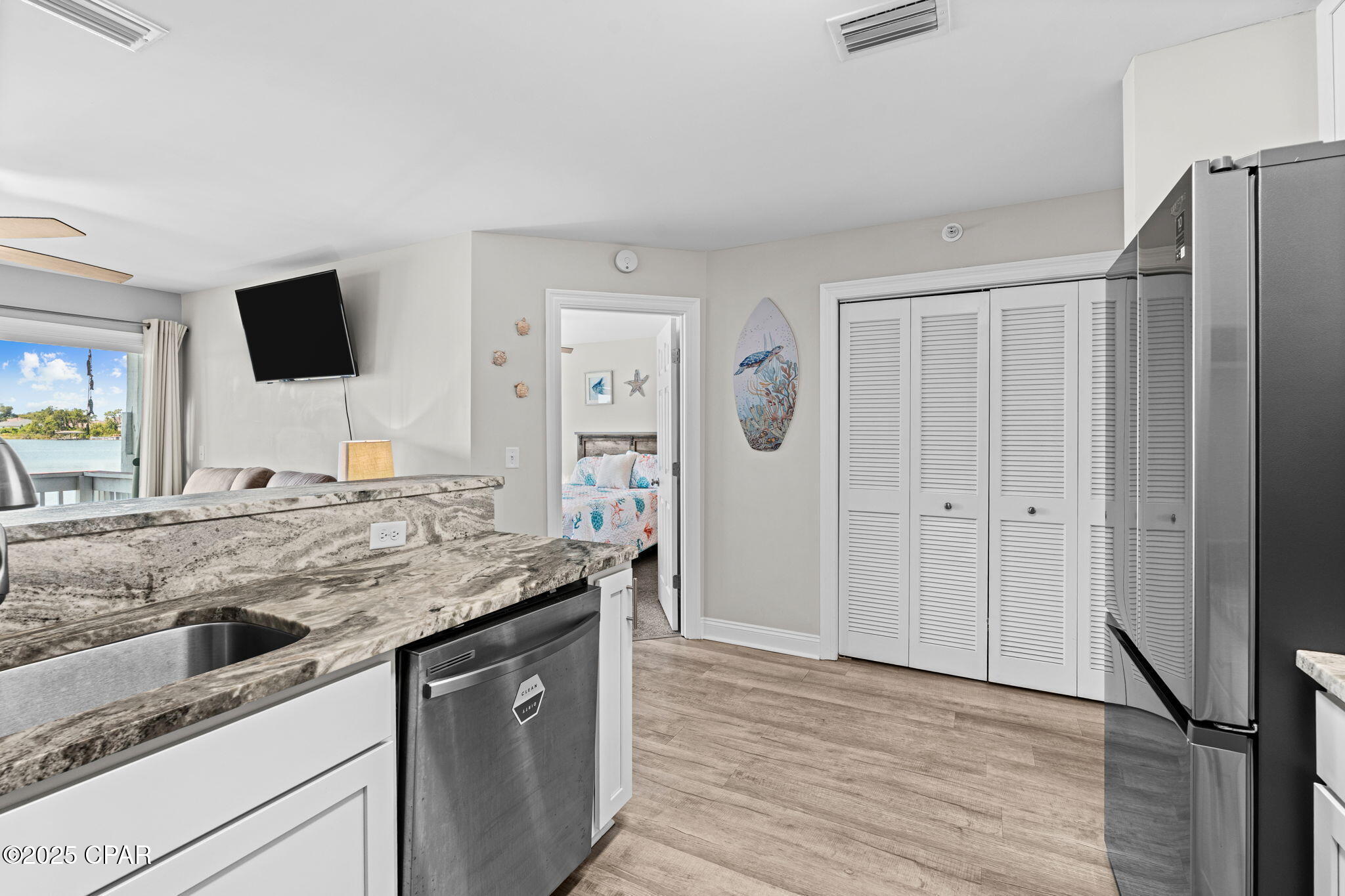 Image 9 For 1320 5th Street 103