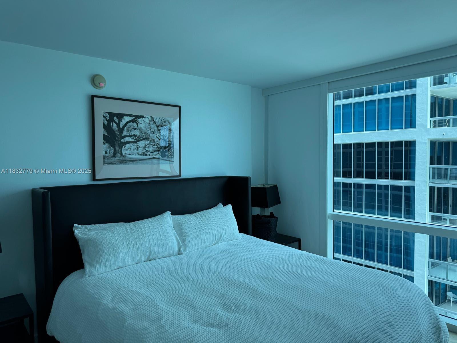 6801 Collins Ave #1102, Miami Beach FL 33141
