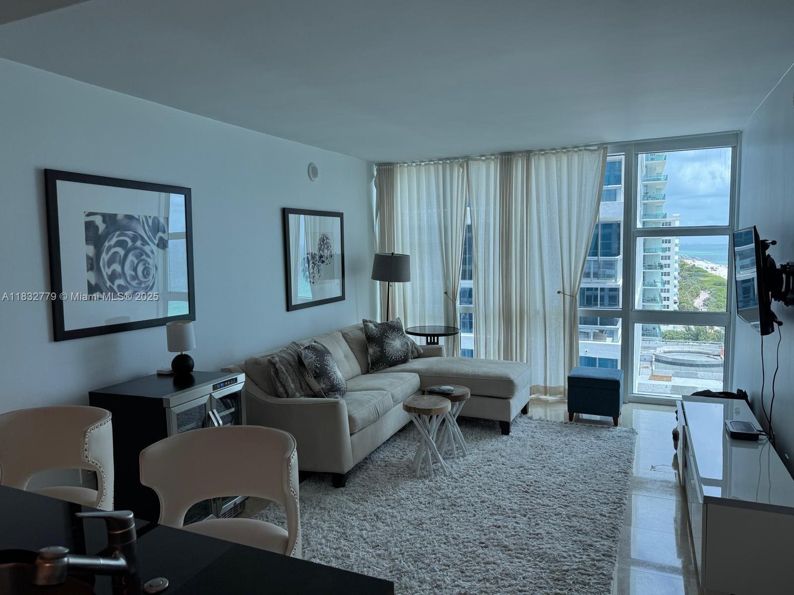 6801 Collins Ave #1102, Miami Beach FL 33141