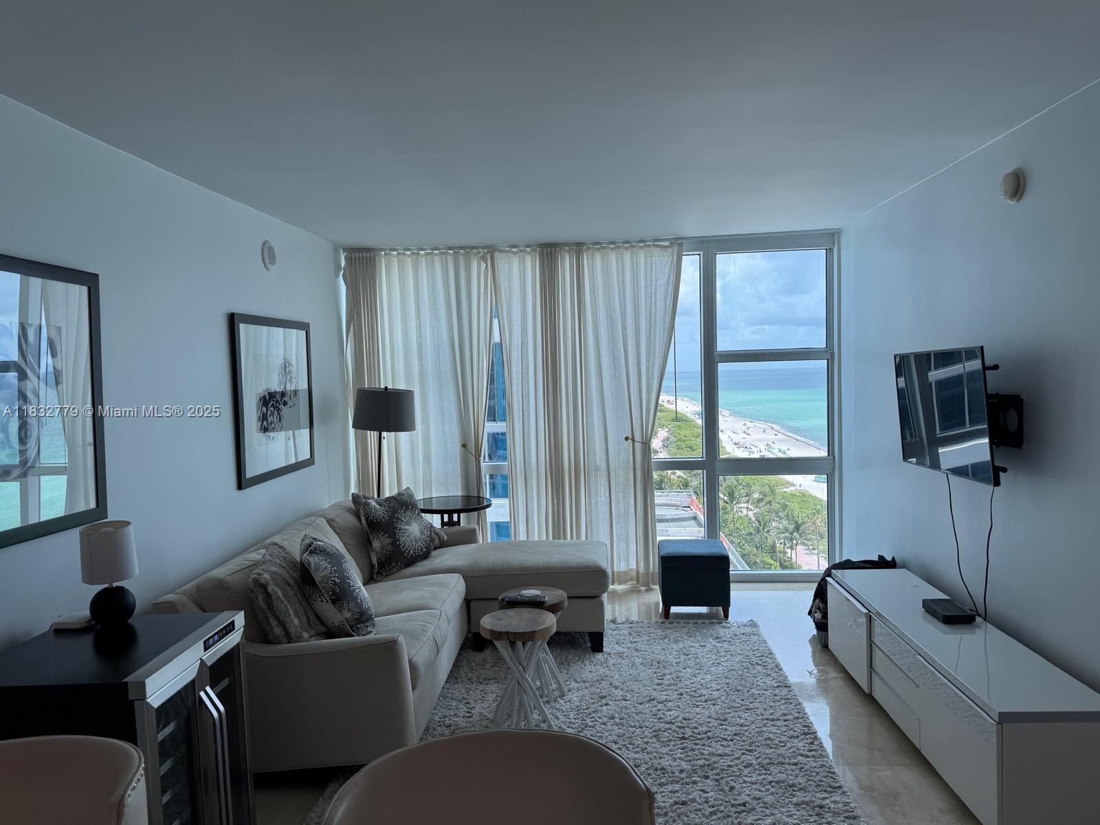 6801 Collins Ave #1102, Miami Beach FL 33141