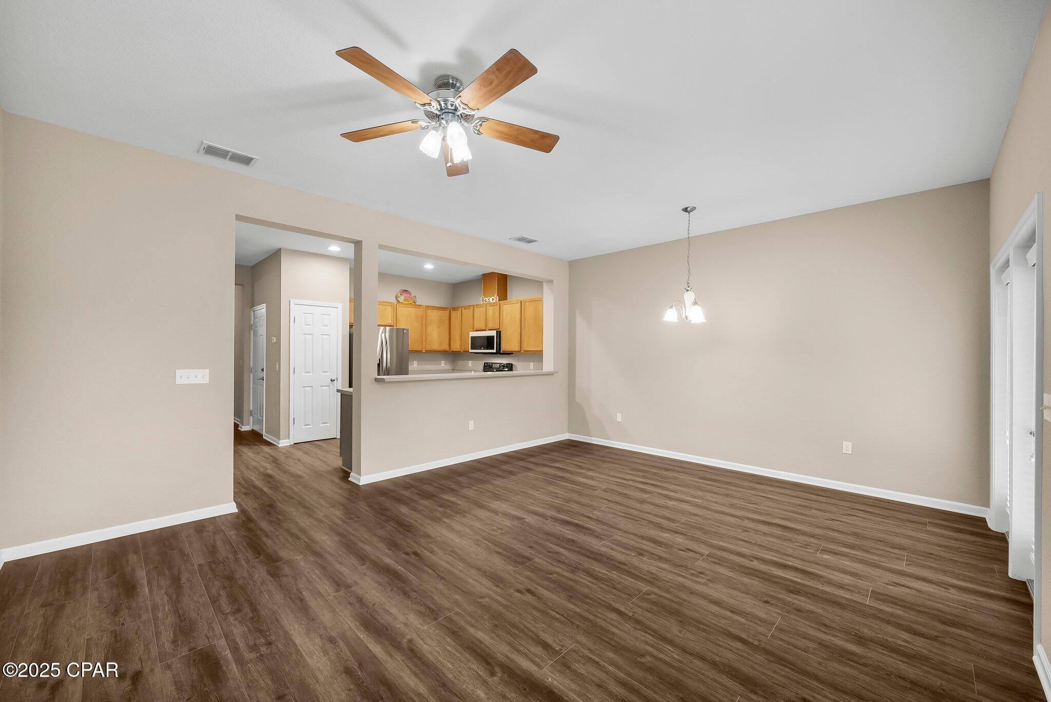 Image 11 For 309 Sand Oak Boulevard