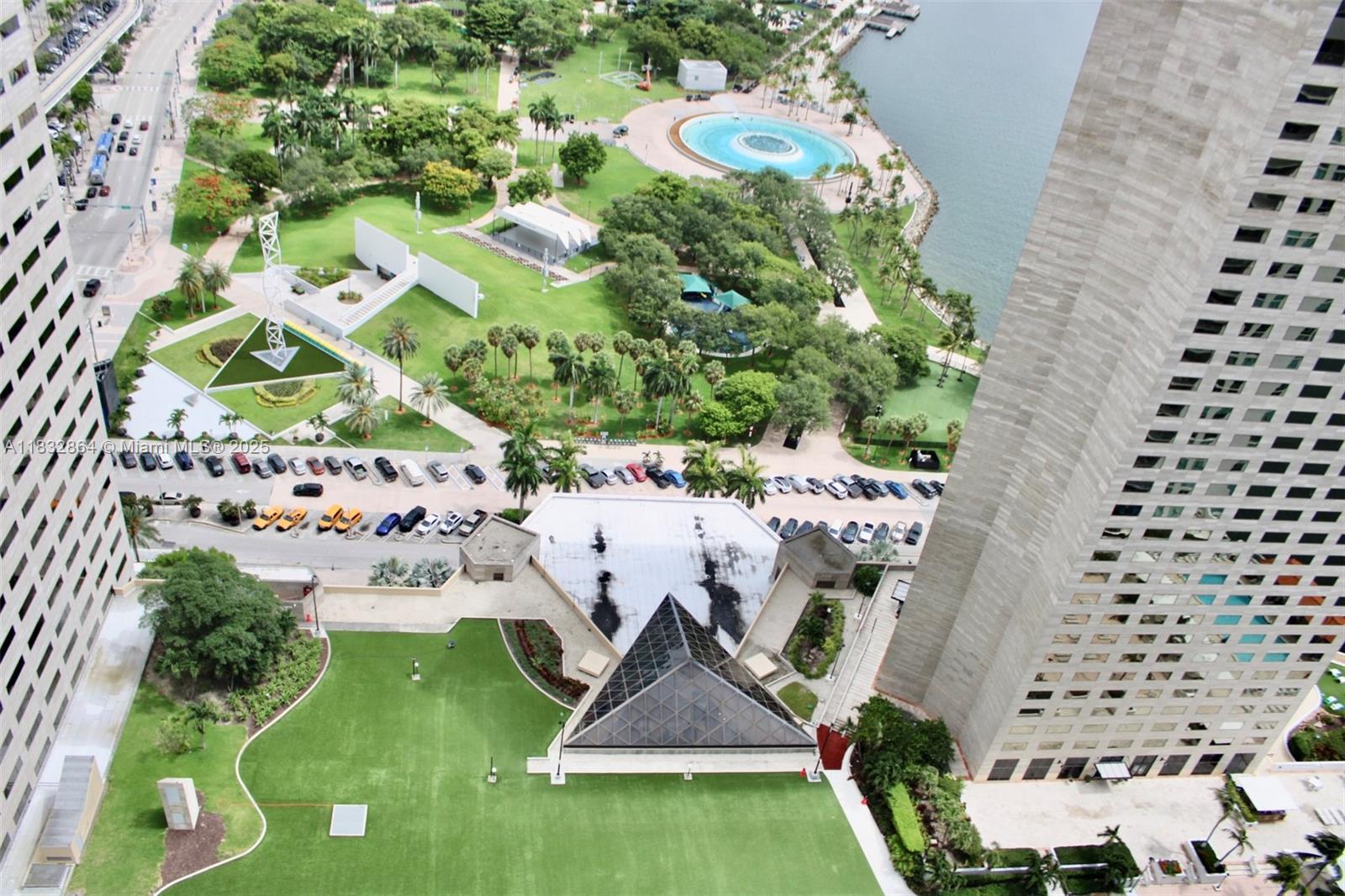 Apartamento para Alugar em Miami, FL