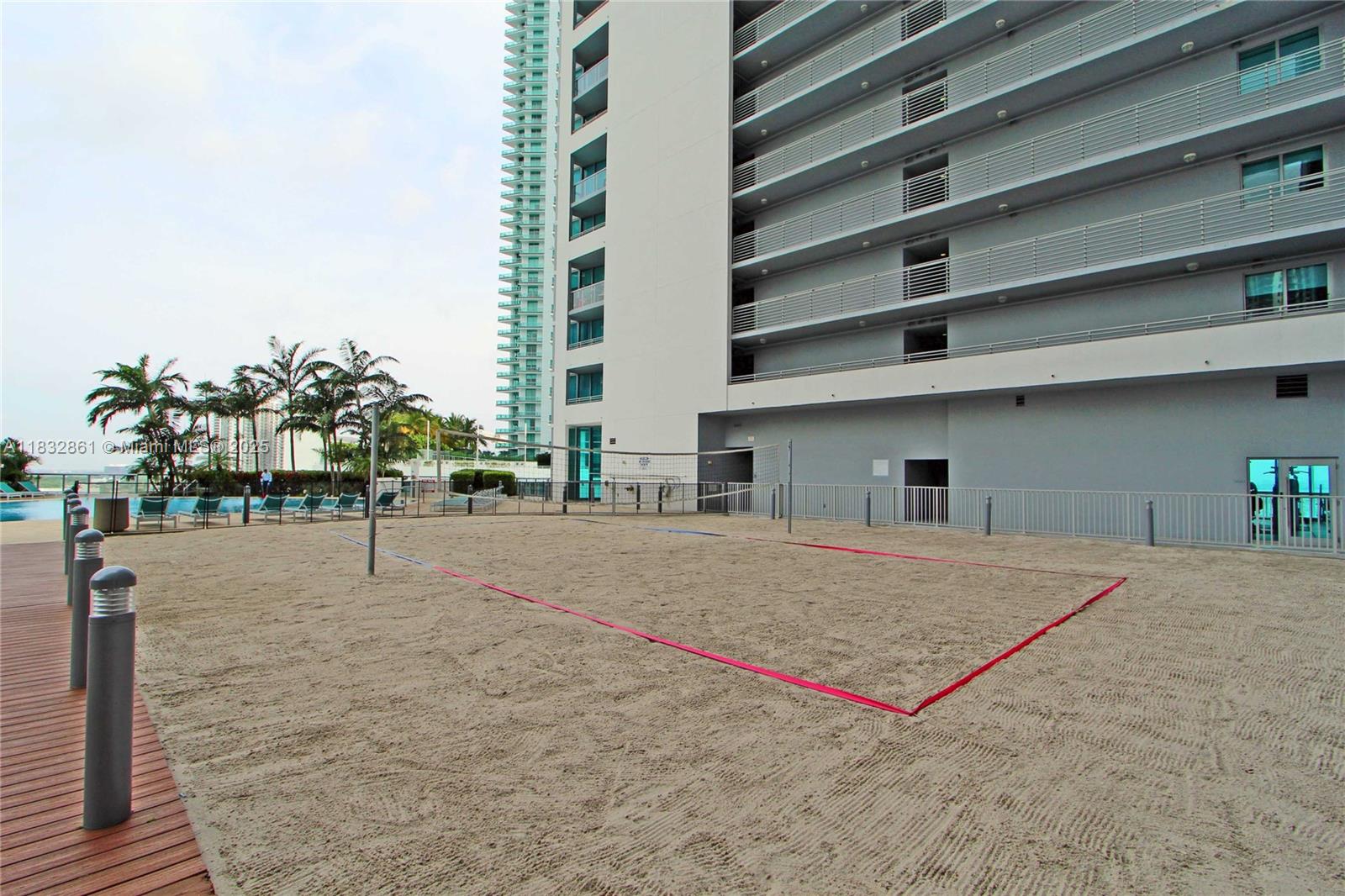 888 Biscayne Blvd #4304, Miami FL 33132