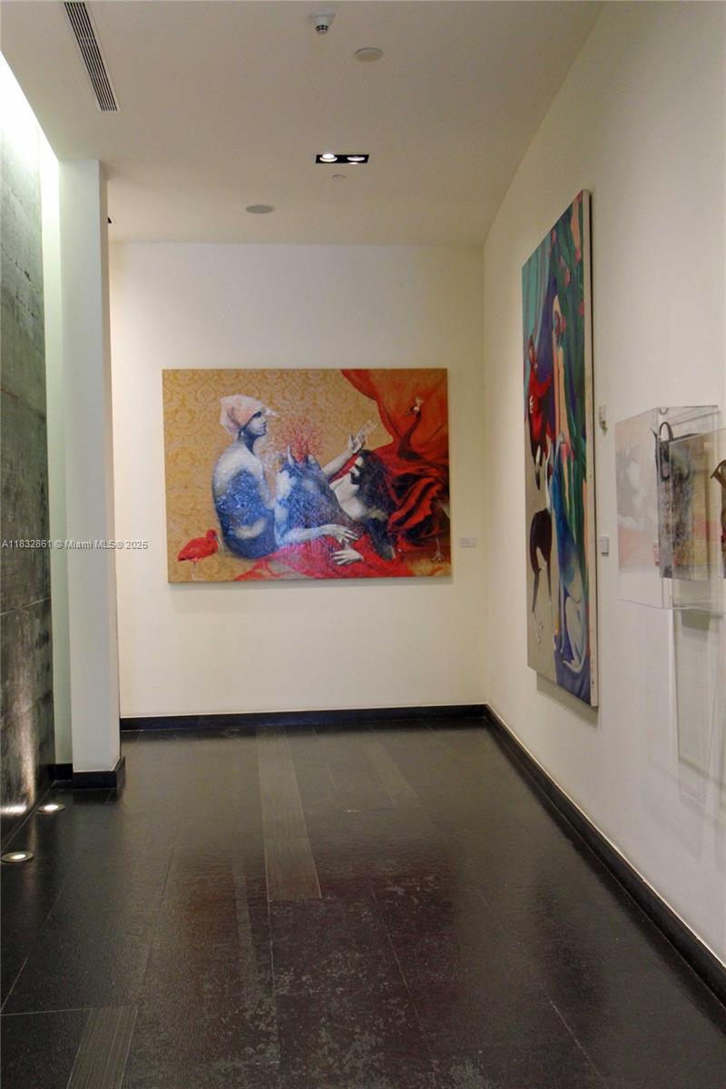 888 Biscayne Blvd #4304, Miami FL 33132