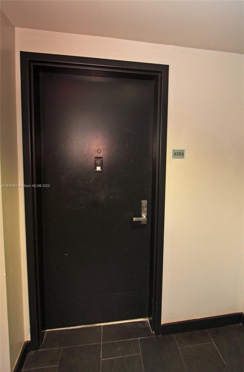 888 Biscayne Blvd #4304, Miami FL 33132