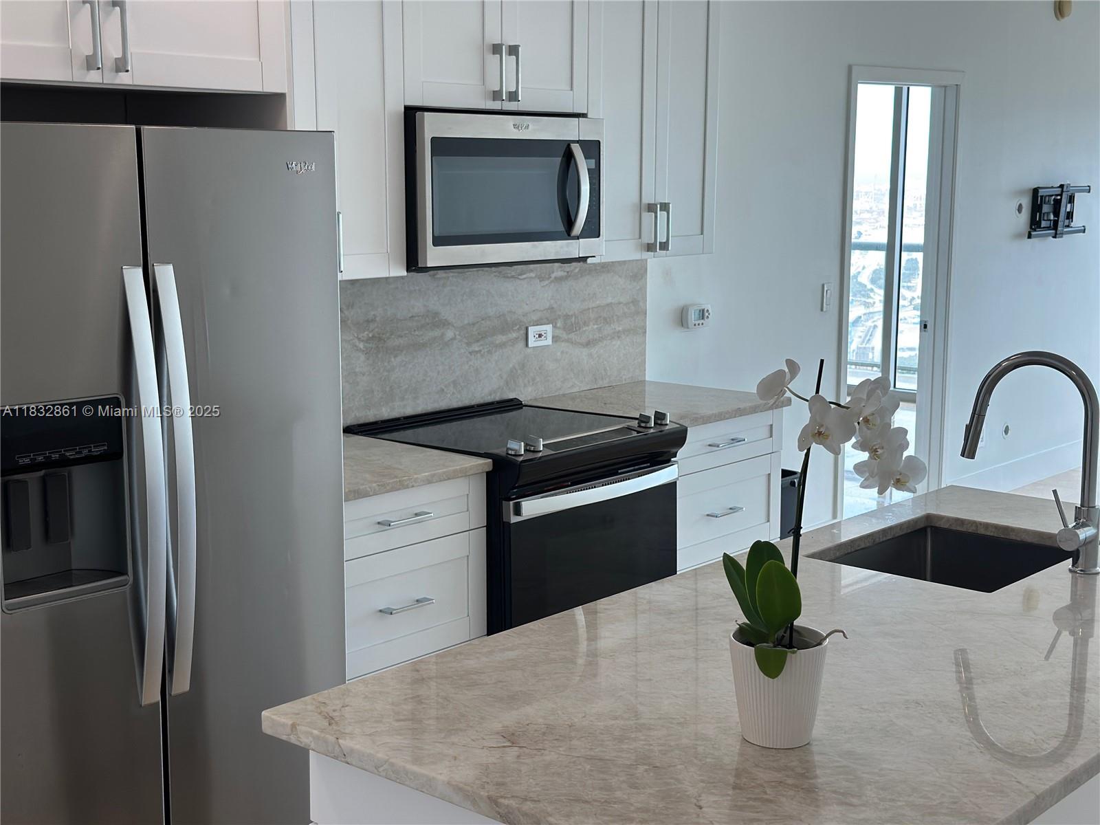 888 Biscayne Blvd #4304, Miami FL 33132