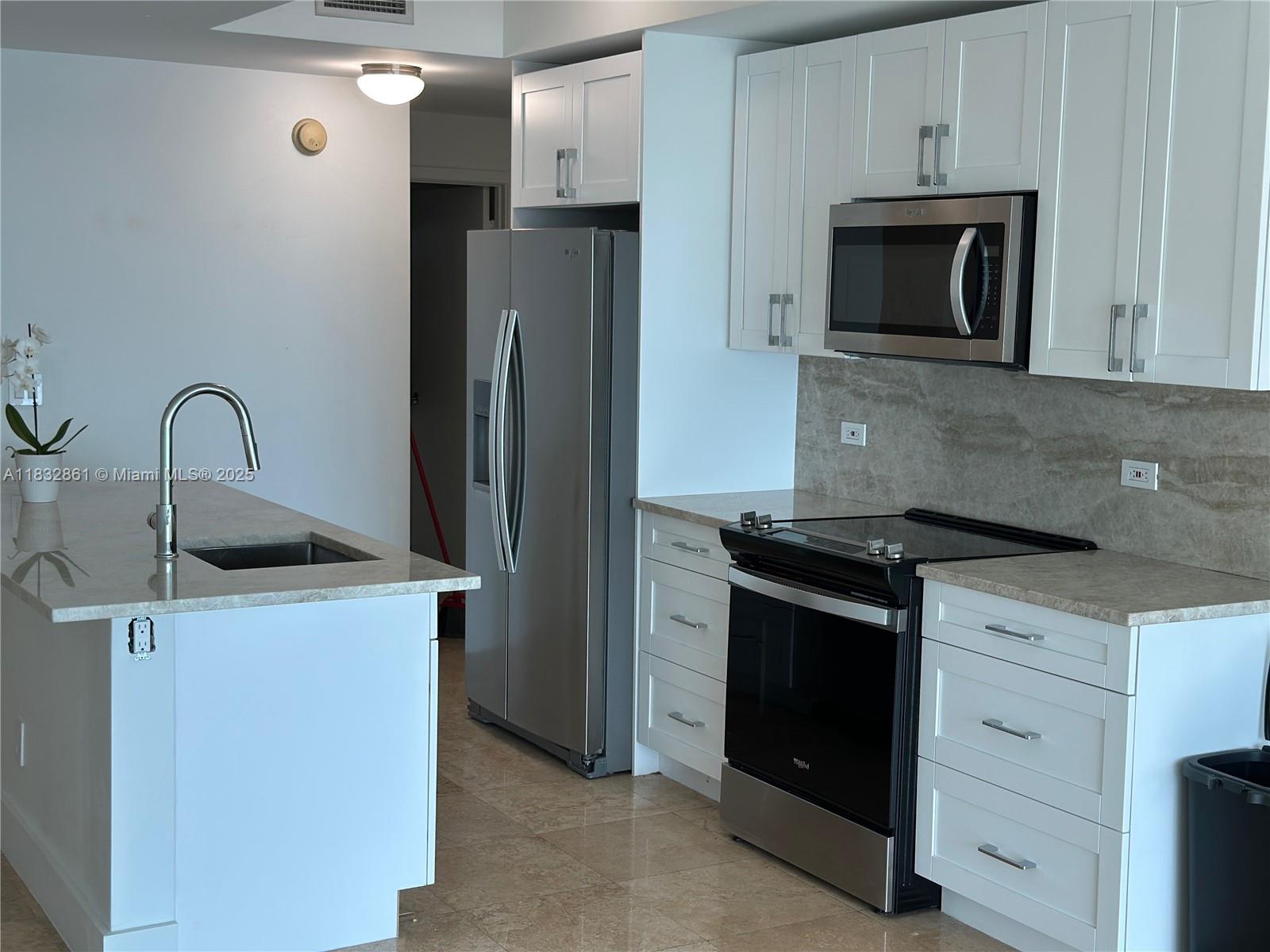 888 Biscayne Blvd #4304, Miami FL 33132