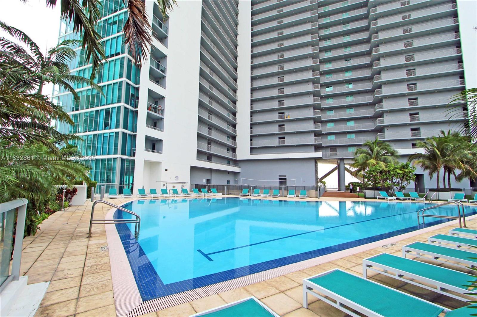 888 Biscayne Blvd #4304, Miami FL 33132