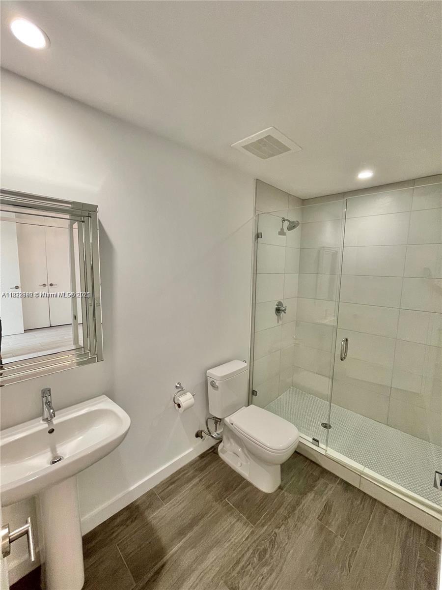 2900 NE 7th Ave #2706, Miami FL 33137