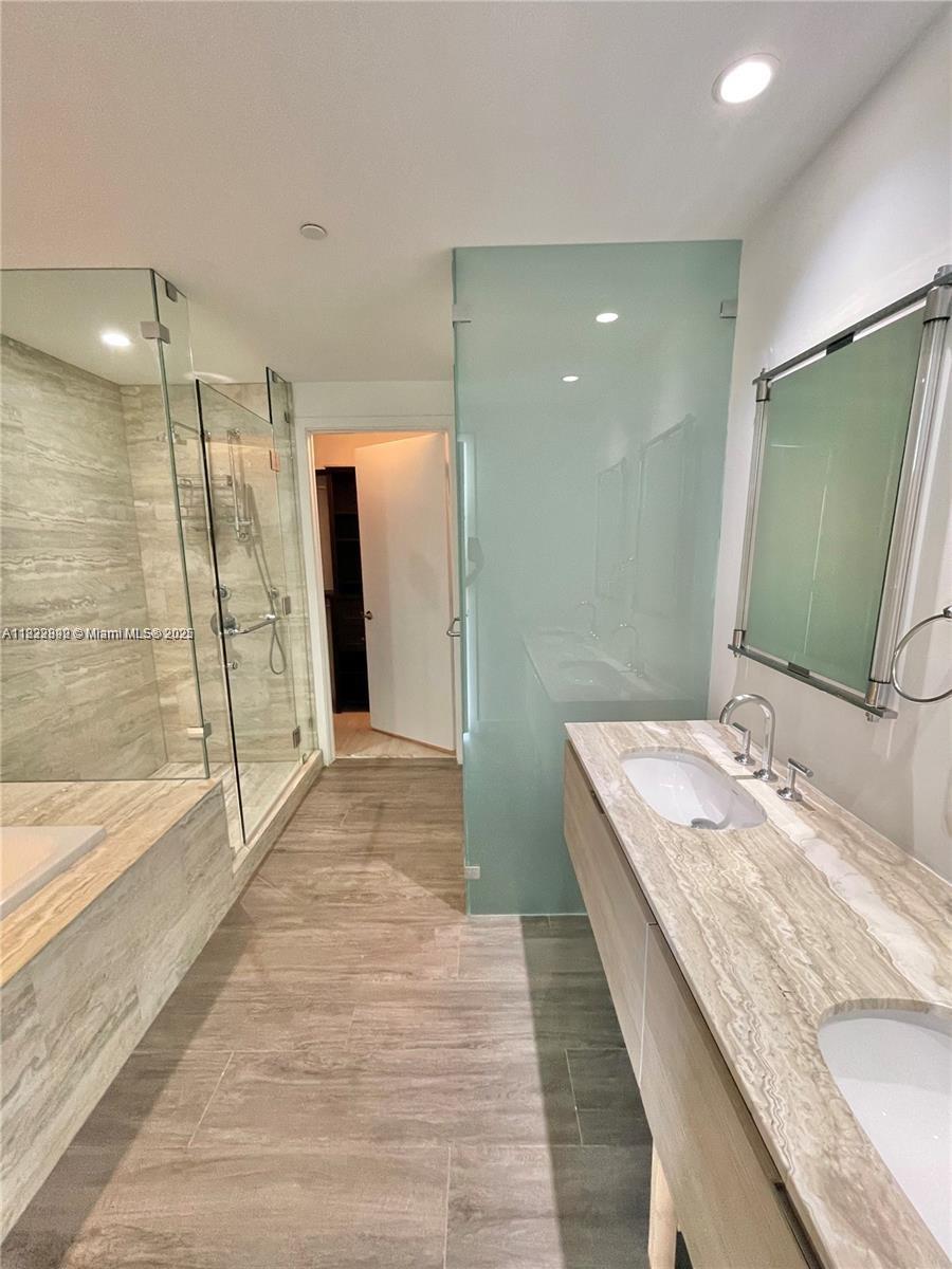 2900 NE 7th Ave #2706, Miami FL 33137