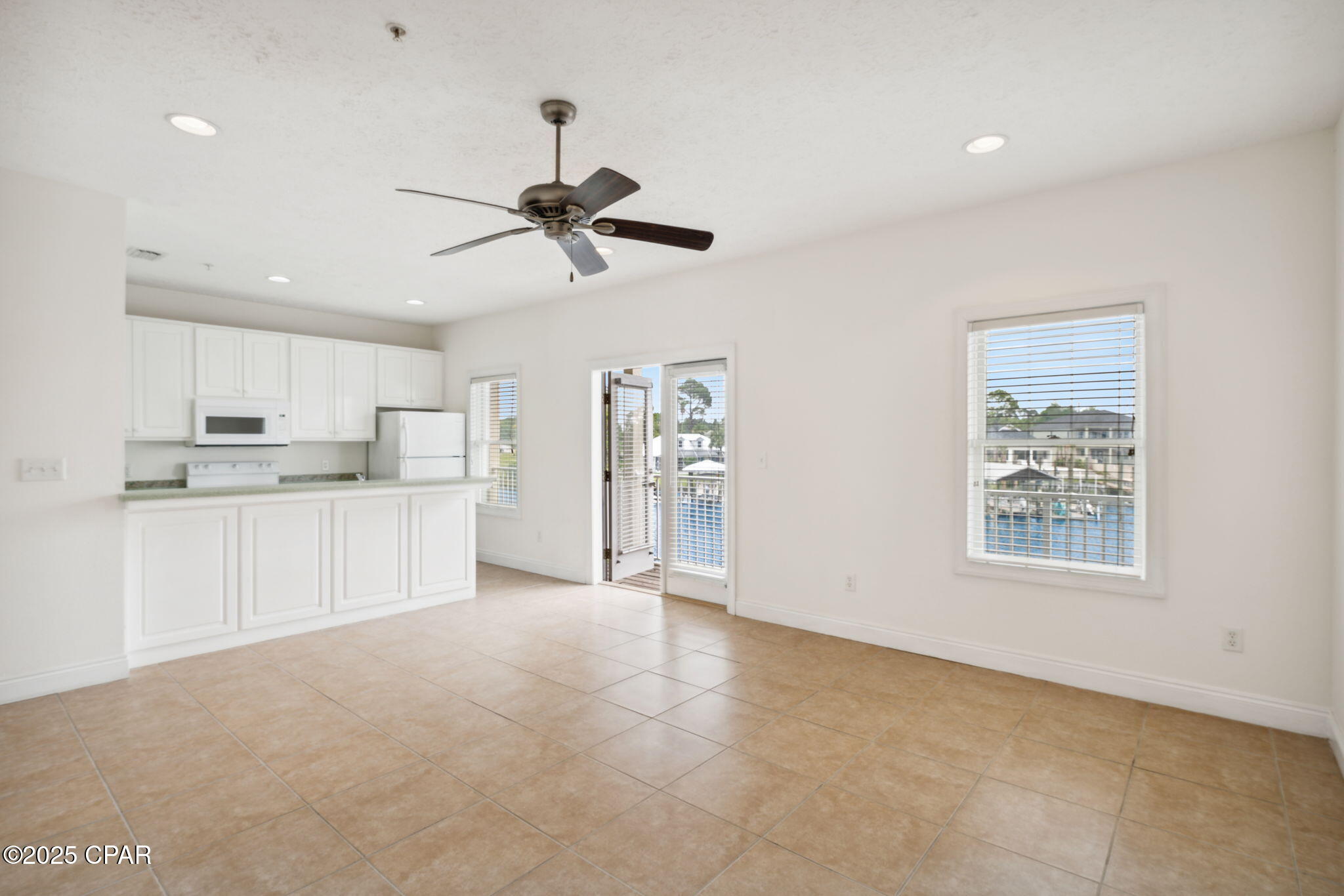 Image 12 For 214 Bonita Circle D