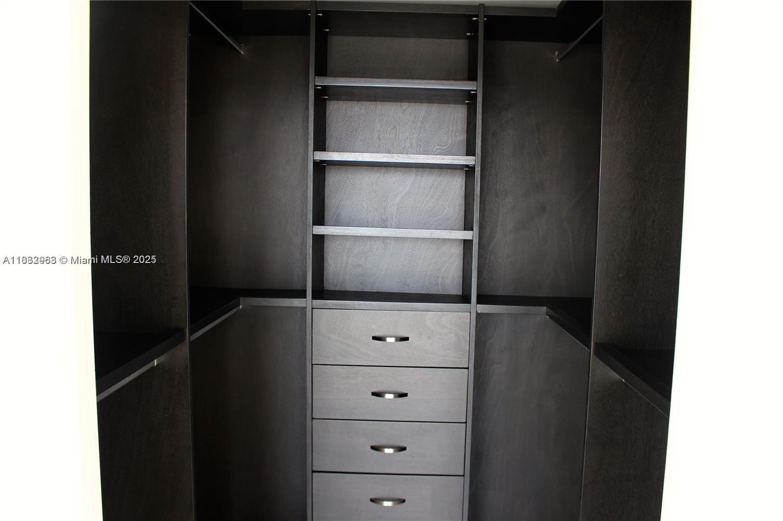 888 Biscayne Blvd #1806, Miami FL 33132