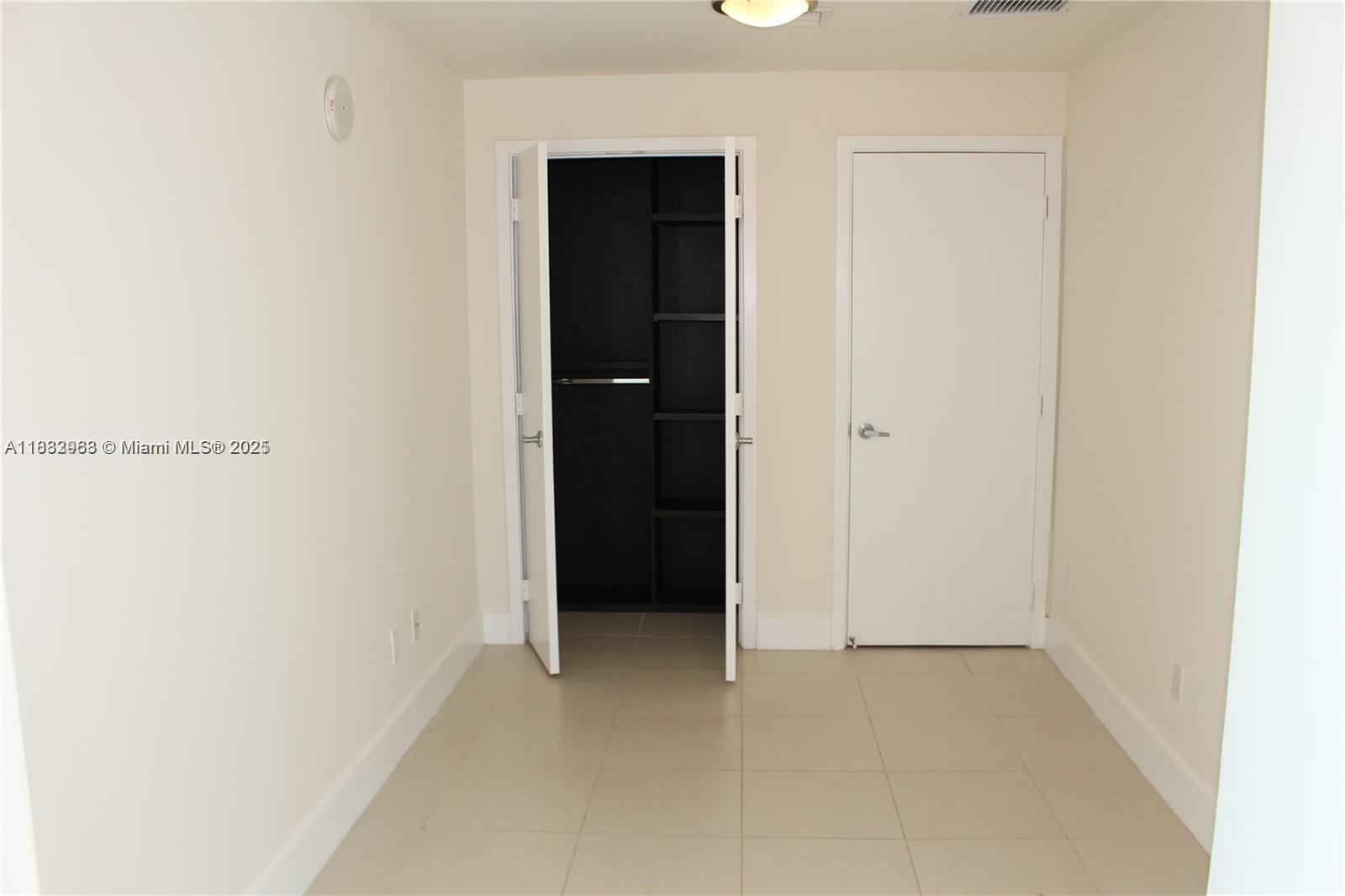 888 Biscayne Blvd #1806, Miami FL 33132