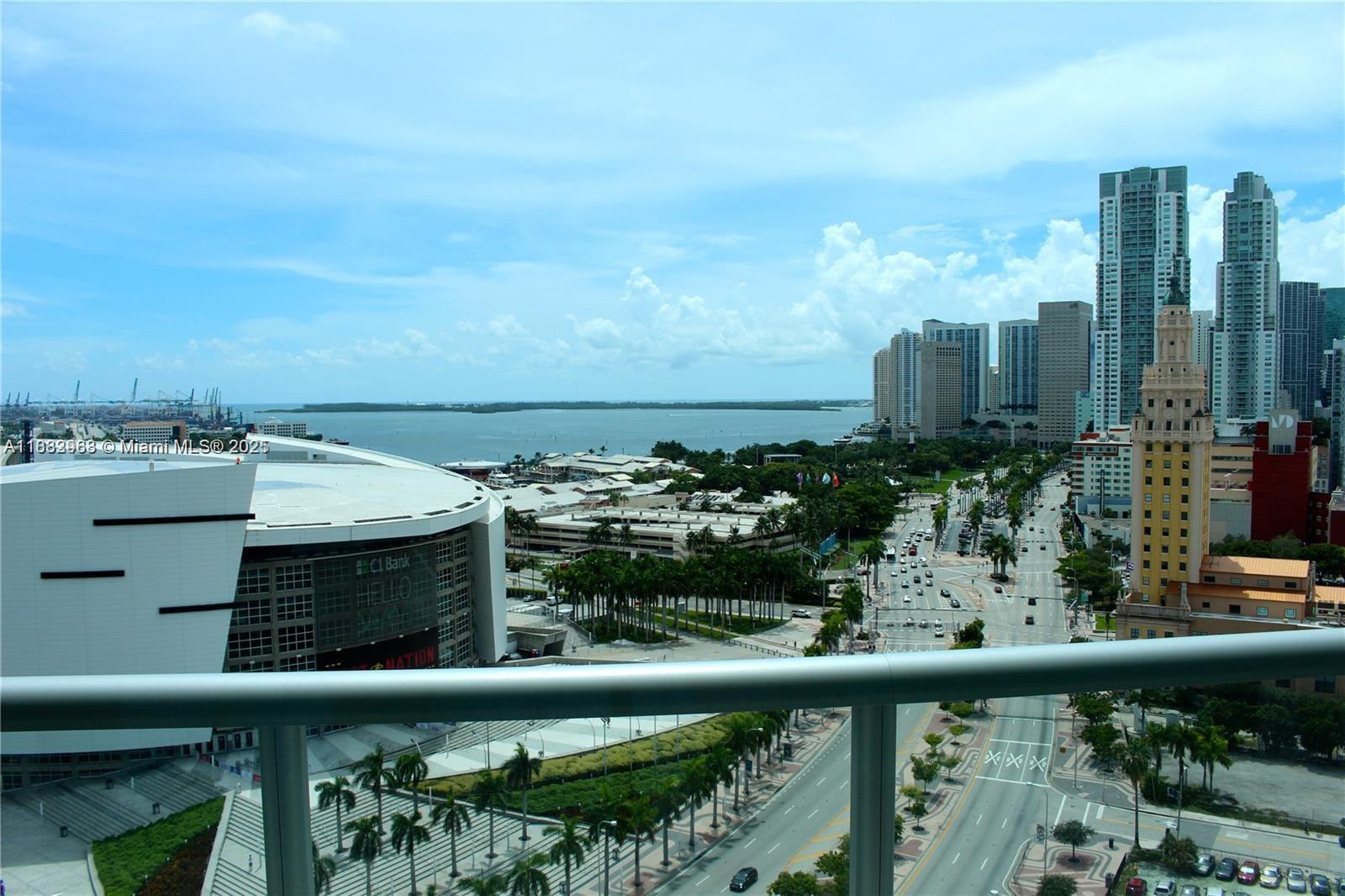 888 Biscayne Blvd #1806, Miami FL 33132