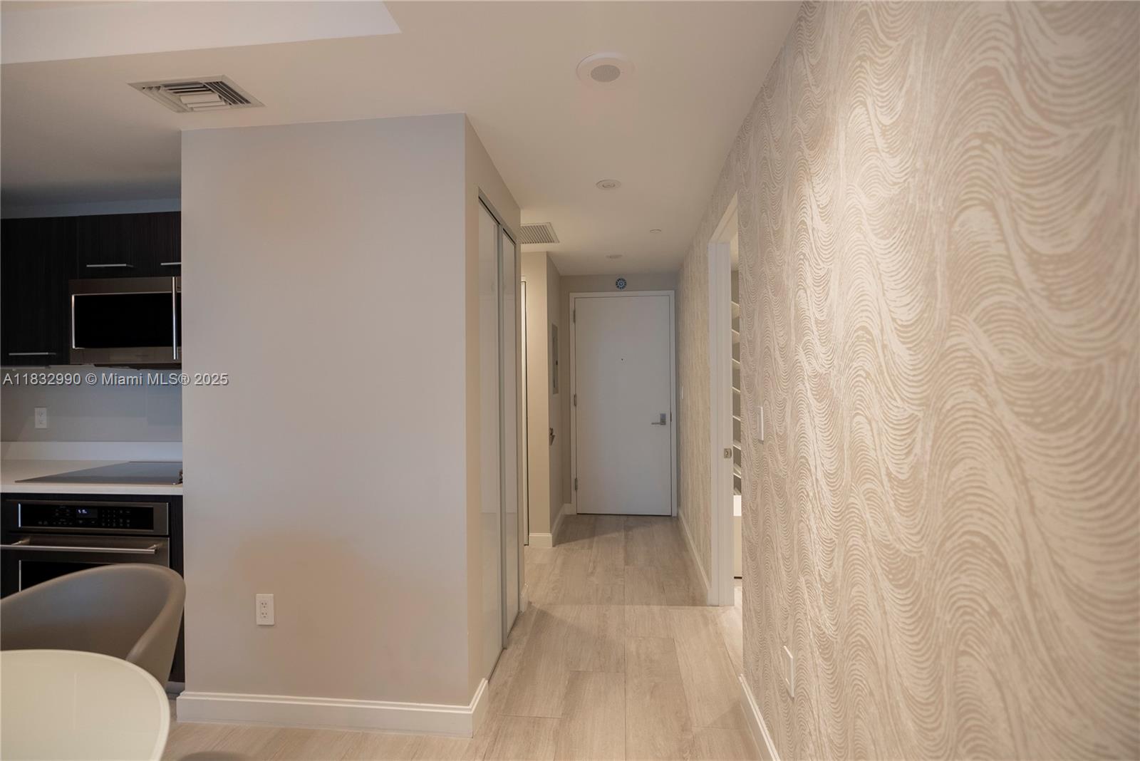 45 SW 9th St #1705, Miami FL 33130