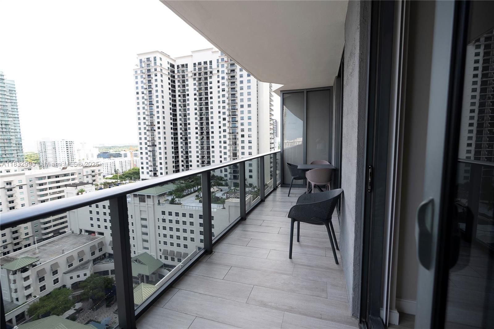 45 SW 9th St #1705, Miami FL 33130