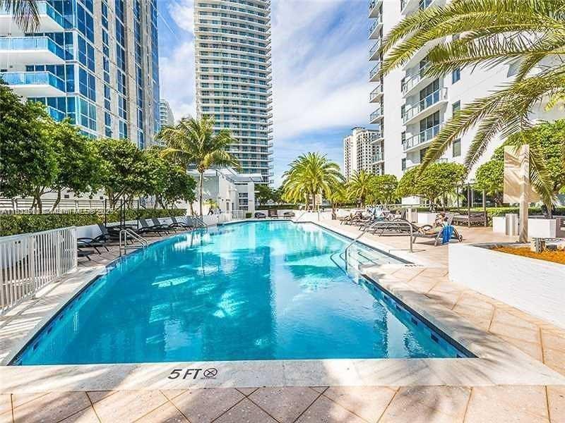 1060 Brickell Ave #3315, Miami FL 33131